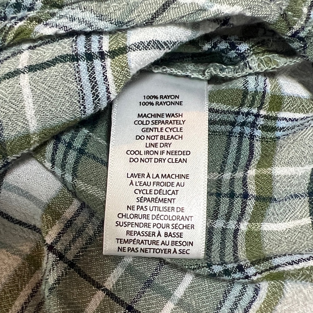 Beach Lunch Lounge - Soft Green and White Plaid Women's Button-Down Shirt - S/P - Picture 8 of 9